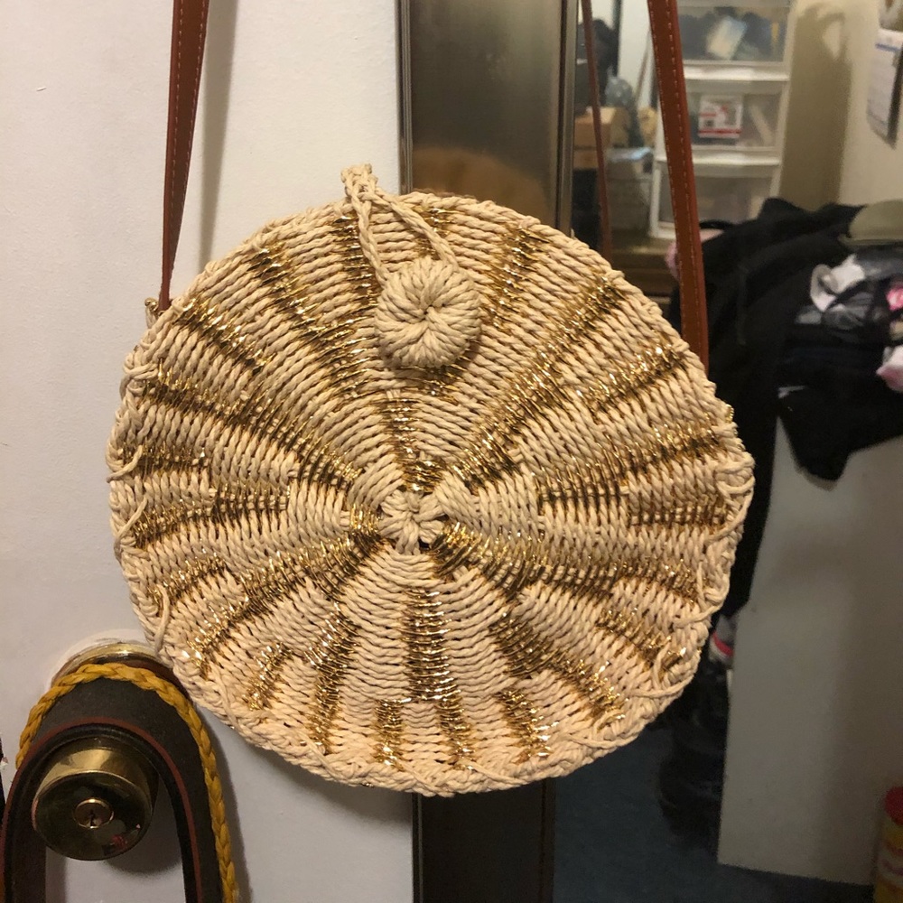 Straw round hobo handbag